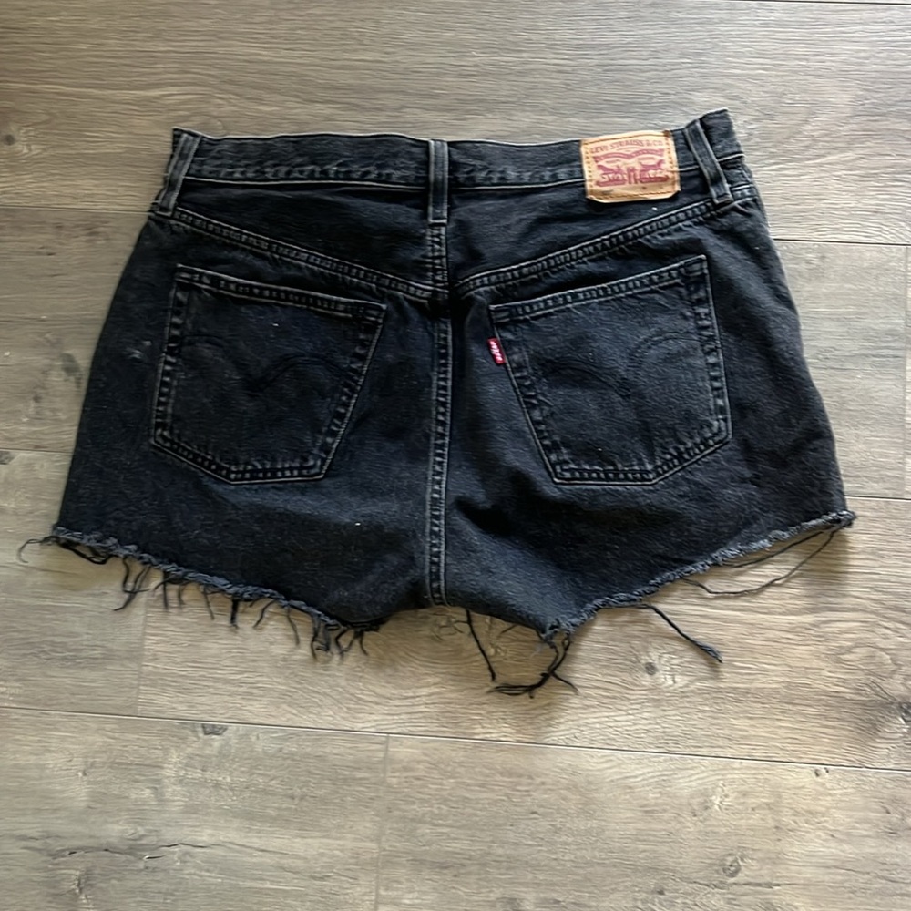 Levi’s Black Denim Shorts - Picture 2 of 5